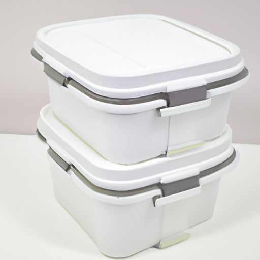 4 compartment food container